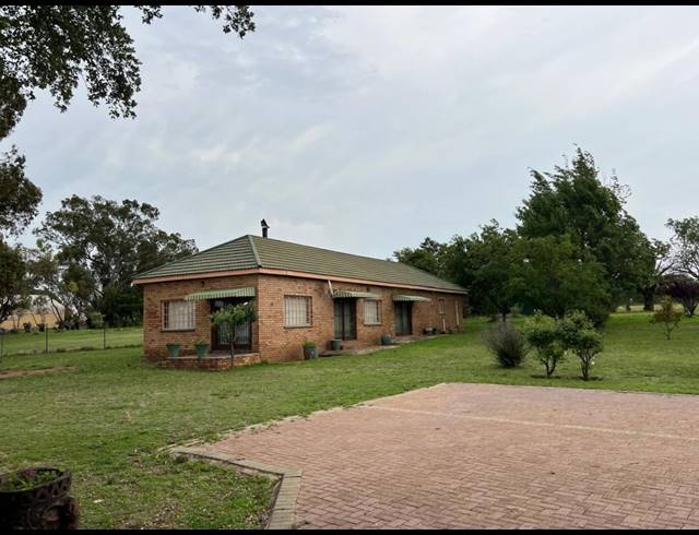 22,537M² FARM FOR SALE IN HARTBEESFONTEIN AH